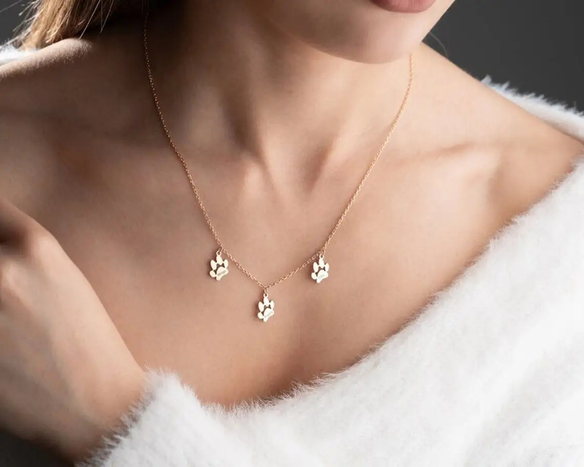 18K Gold-Plated Pet Paw Print Name Necklace Simple Personalized Necklace Custom Jewelry Dog Paw Necklace Cat Paw Pet Jewelry